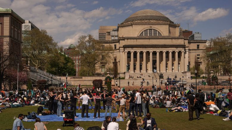 Students hold a protest in support of Palestinians at Columbia University, during the ongoing conflict between Israel and the Palestinian Islamist group Hamas, in New York, U.S., April 20, 2024.