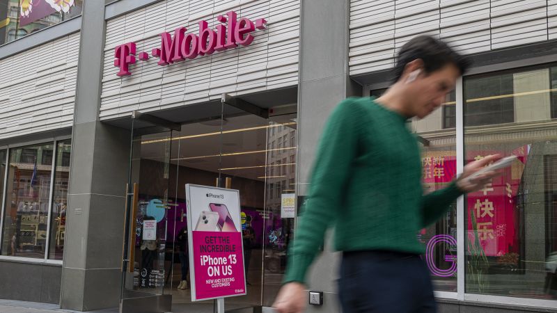 T-Mobile and AT&T are Wall Street bright spots, but Verizon is struggling | CNN Business - at&t T-Mobile and AT&T are Wall Street bright spots, but Verizon is struggling | CNN Business