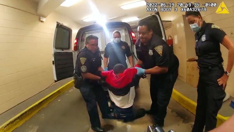 Attorneys for family of Randy Cox will meet with Connecticut US Attorney, demand federal civil rights investigation | CNN - NewsOpener