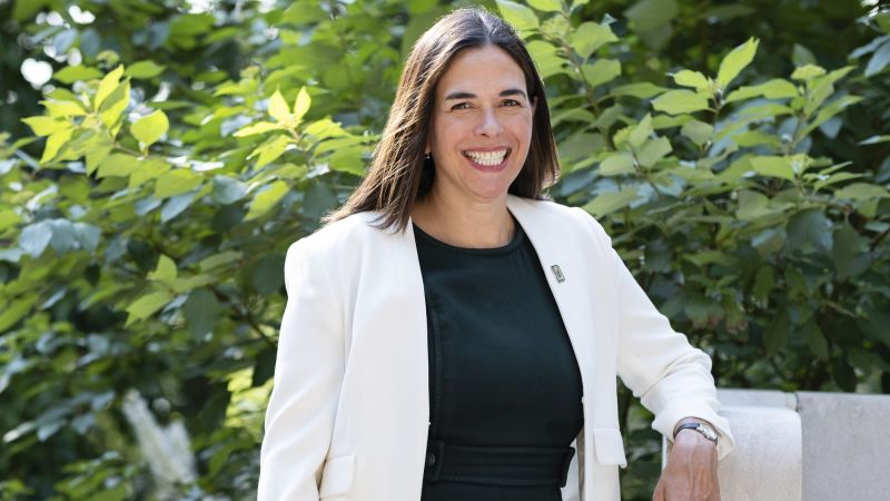 This Ivy League school will welcome its first female president after more than 250 years | CNN - NewsOpener