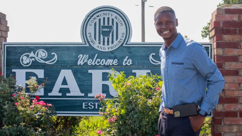 Arkansas city elects 18-year-old to be next mayor | CNN Politics - NewsOpener