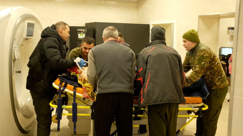Inside a Kramatorsk hospital saving the lives of Ukraine's war wounded | CNN - NewsOpener