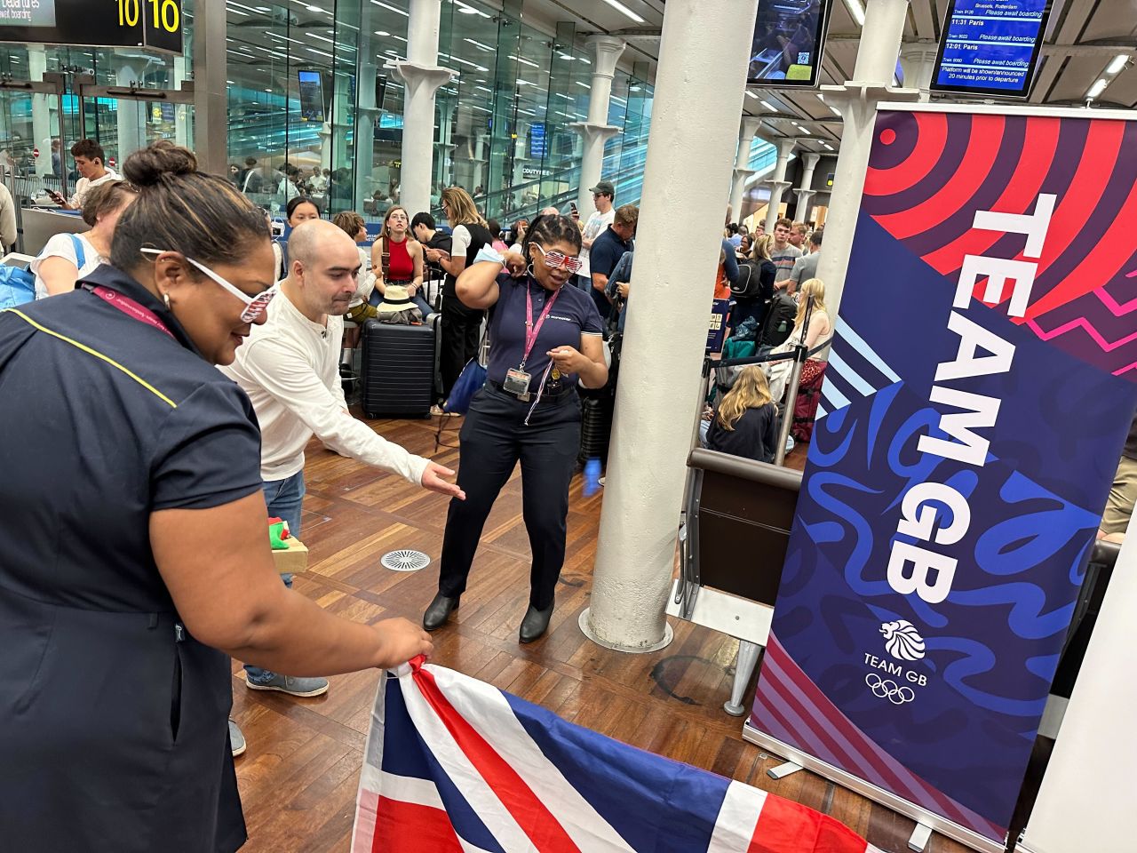 Eurostar staff are keeping passengers entertained with games amid disruption on the high speed rail service. 