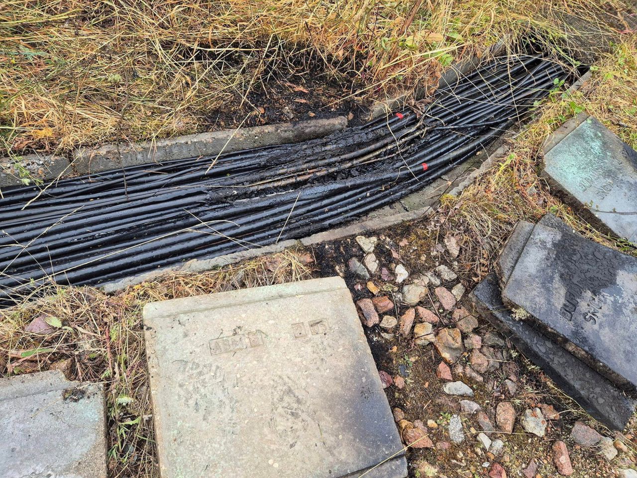 Damaged cables lie near Courtalain, France, in am image shared to social media by Franck Marchand, Mayor of Vald'Yerre.