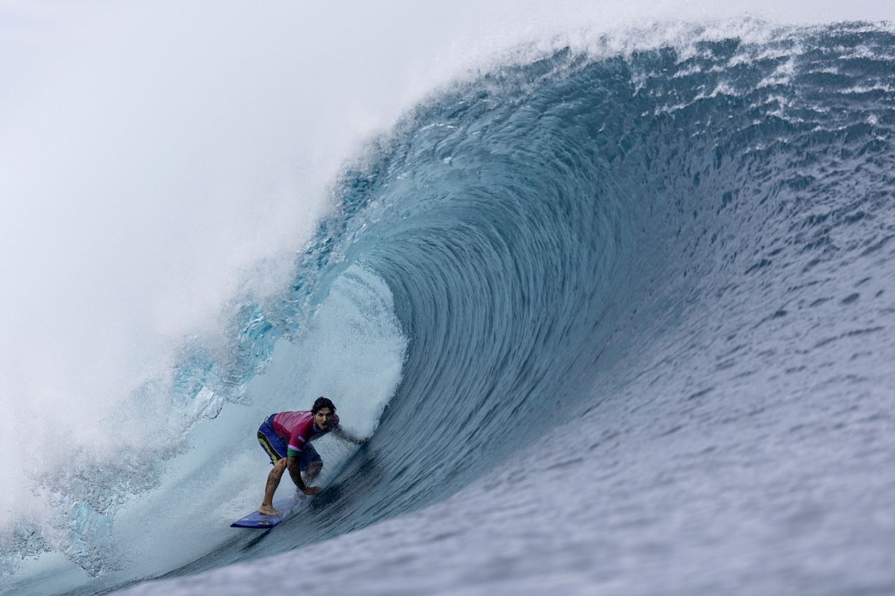 Medina beat Kanoa Igarashi before competition was suspended on day 3 of the Olympic surfing competition in Teahupo'o.