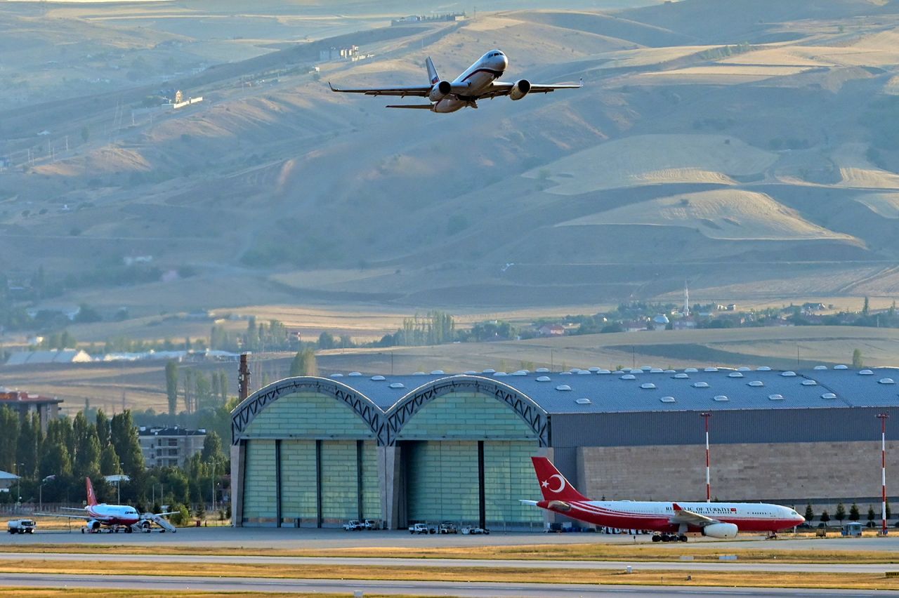 A Russian Plane, believed to be carrying released Russian prisoners, leaves the Ankara Airport, Turkey, on August 1.