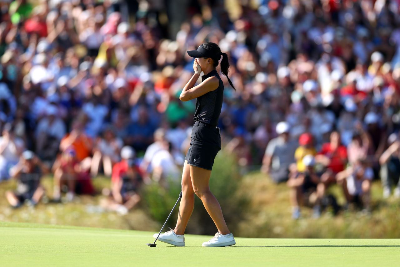 New Zealand’s Lydia Ko reacts on the 18th green of the women’s golf final on August 10. 