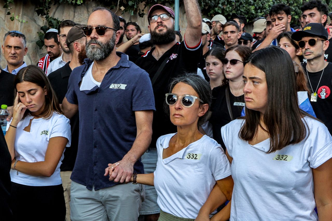 Rachel?Goldberg, center right, attends the funeral of her son Hersh?Goldberg-Polin in Jerusalem on September 2.