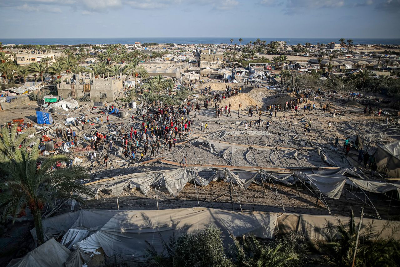 A general view of the area after Israeli airstrikes on a tent encampment Khan Younis, Gaza on September 10.