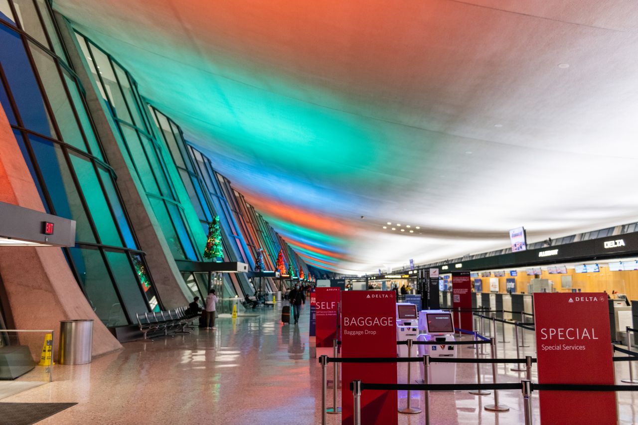 December 26, 2021 coronavirus pandemic and Omicron variant news CNN