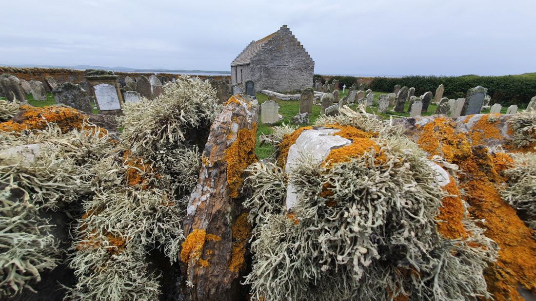 <strong>St. Boniface Church: </strong>This religious site dates back to the 8th century although the structure of the restored church is from the 12th century.