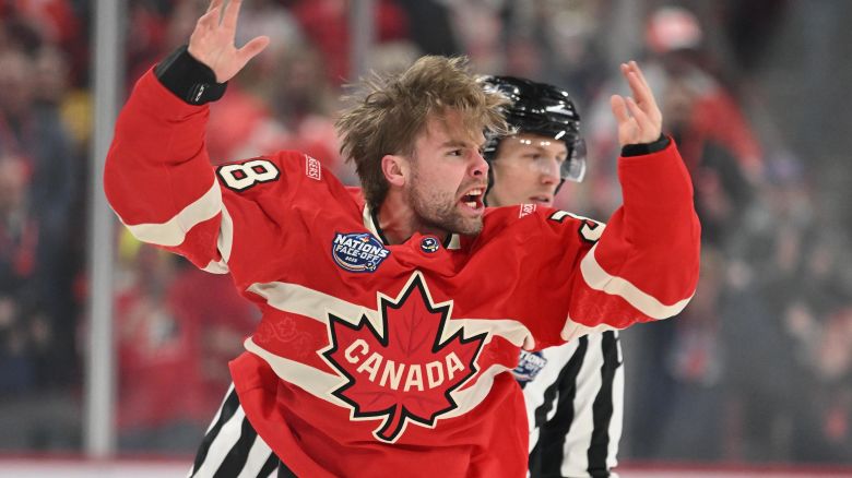 USA, Canada fight three times in first seconds of hockey game