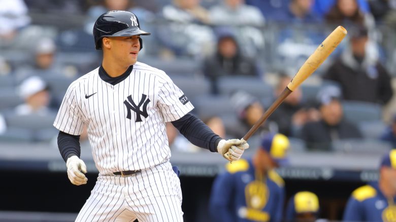 Yankees break MLB record with new bats