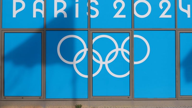 Video: Russians target Olympics with fake AI-generated Tom Cruise video | CNN Business
