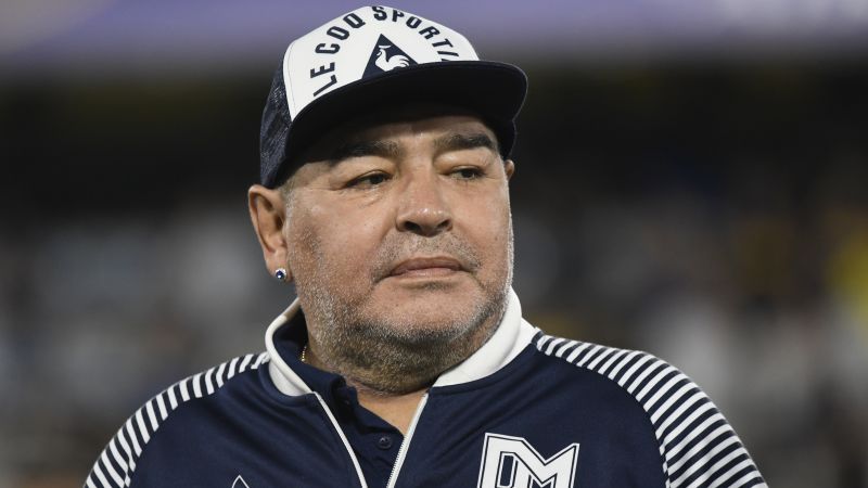 Amid chants, flags, and No. 10 shirts, the trial for the death of Maradona began