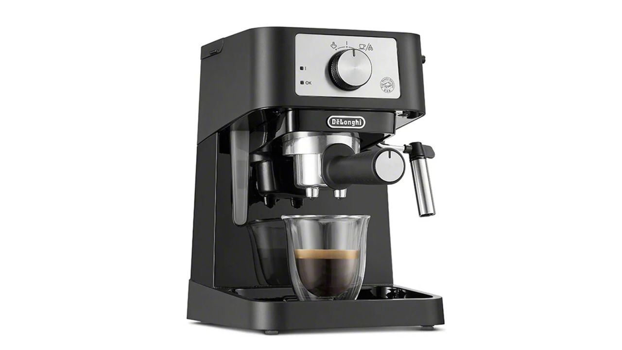 https://media.cnn.com/api/v1/images/stellar/de-longhi-stilosa-espresso-machine-by-de-longhi.jpg?c=16x9&q=h_720,w_1280,c_fill