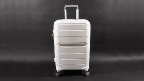 samsonite-freeform-carry-on-spinner-cnnu-02.jpg