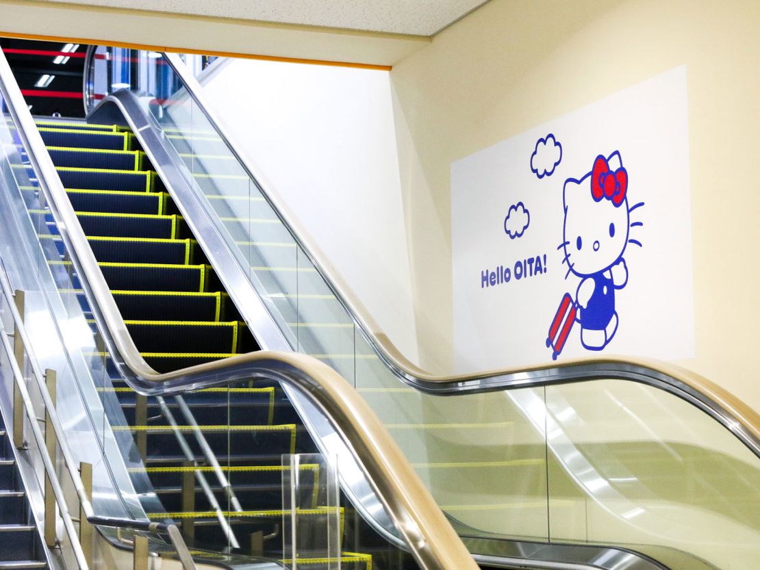 Oita Airport's Hello Kitty rebrand lasts through October.