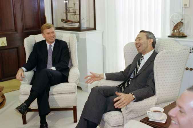 Souter talks to Vice President Dan Quayle while on a visit to the White House in July 1990.