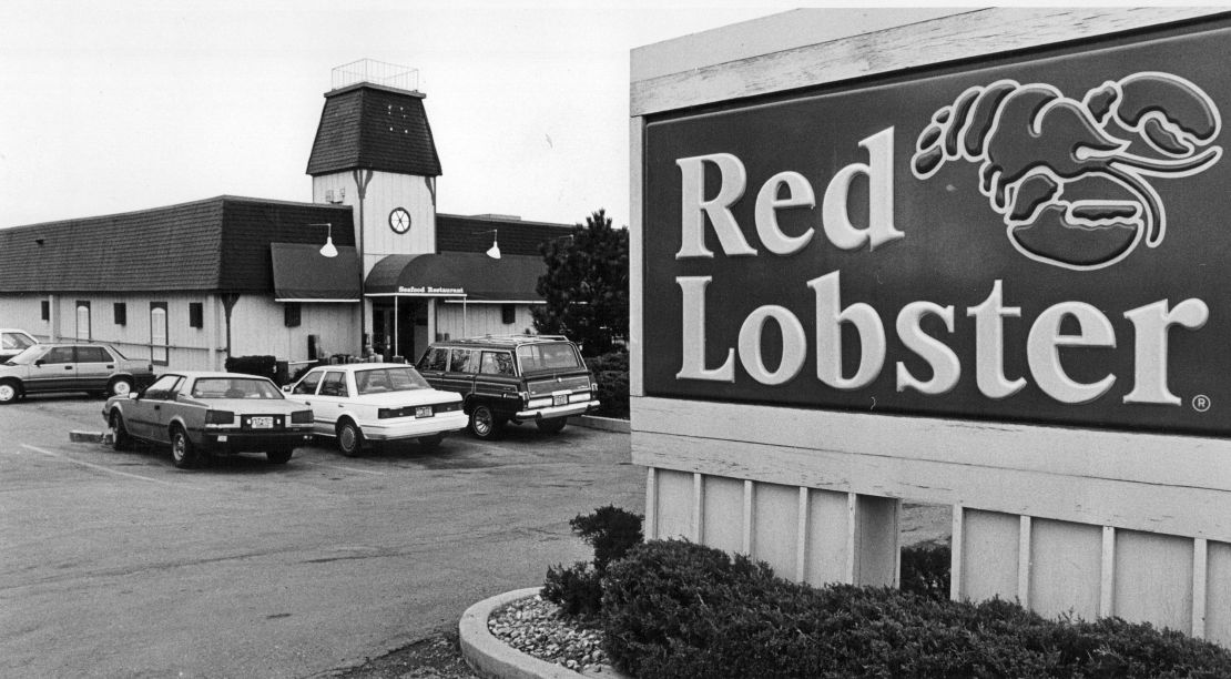 A Red Lobster in 1989. General Mills owned the chain during its peak.