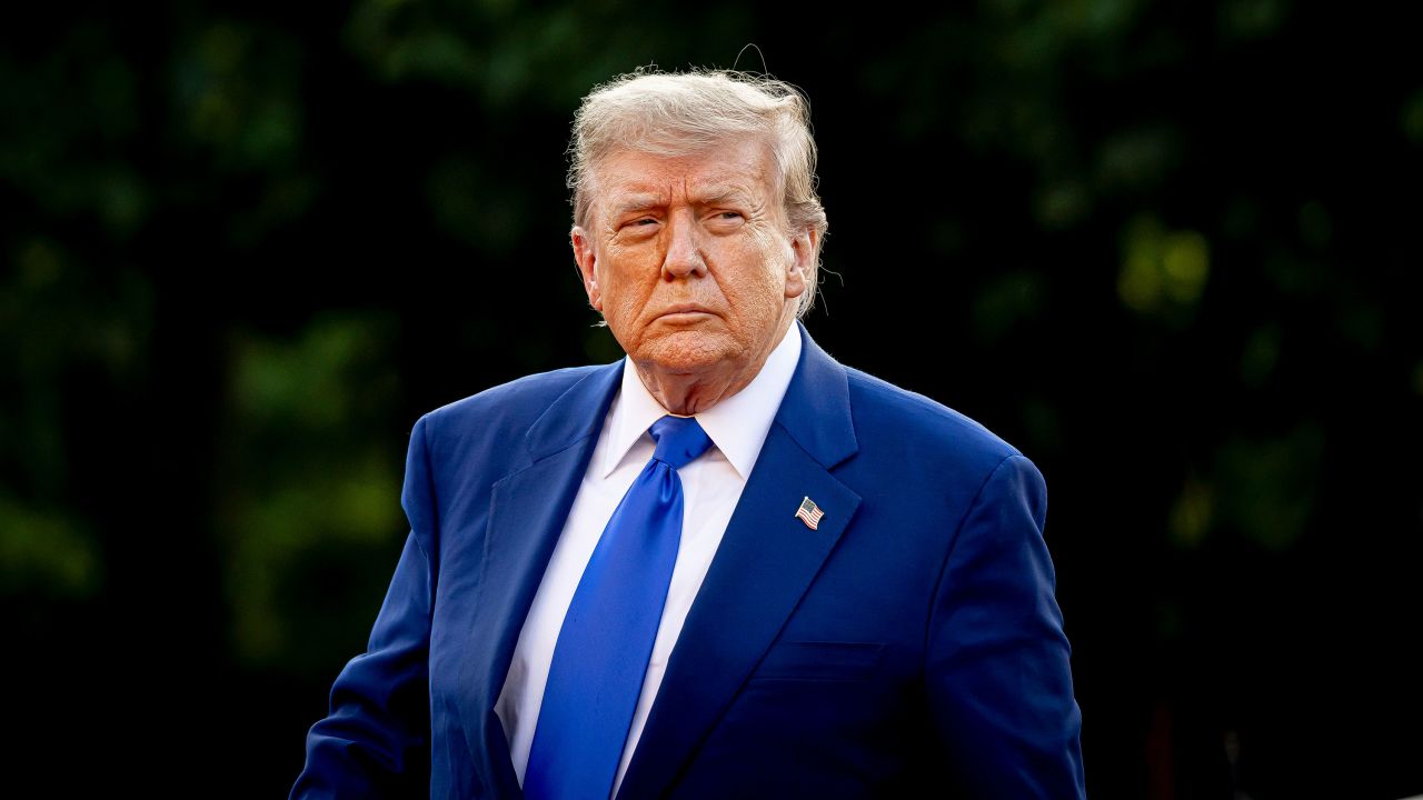 THE HAGUE, NETHERLANDS - JUNE 24: President of the United States Donald Trump arrives at Huis ten Bosch Palace for a dinner during the NATO Summit 2025 on June 24, 2025 in The Hague, Netherlands. (Photo by Patrick van Katwijk/Getty Images)