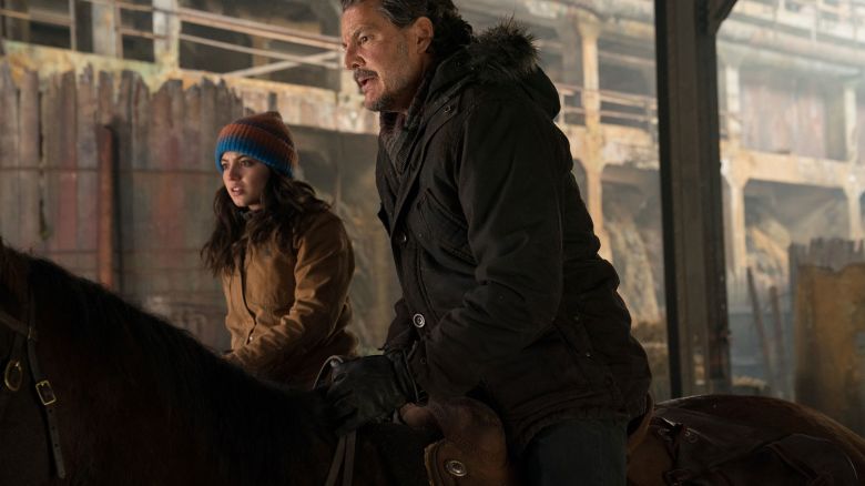 (From left) Isabela Merced and Pedro Pascal in 'The Last of Us.'