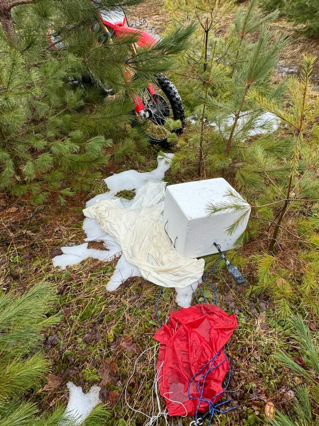 The weather balloon landed 552 miles (888 kilometers) from the launch site in Green Hills Preserve in North Conway, New Hampshire, and was retrieved with the help of Joshua Gilmore and Cynthia Gilmore.