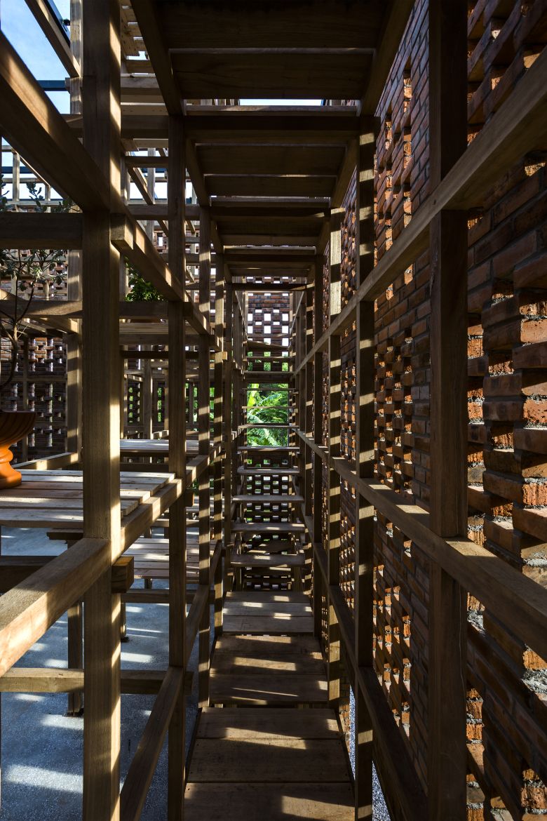 Inside, the perforated brick walls provide shade while encouraging airflow.
