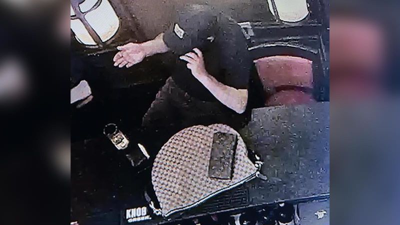 Федералните прокурори са повдигнали обвинения срещу мъжа обвинен в кражба