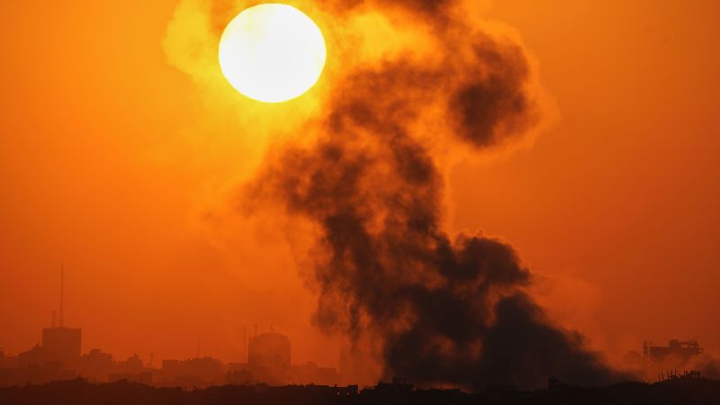 Вижте всички теми Връзка копирана Следвайте Брет МакГурк е анализатор