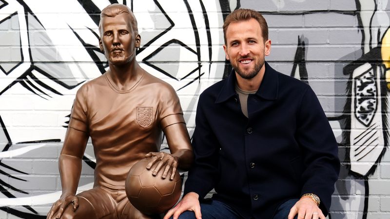 Statue of English soccer player Harry Kane becomes latest sports sculpture to face criticism | CNN