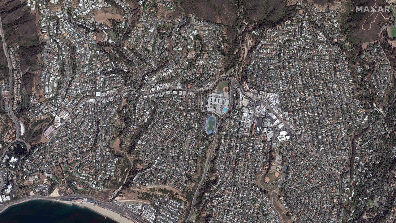 overview of homes before fire_pacific palisades_ca_usa_20oct2024