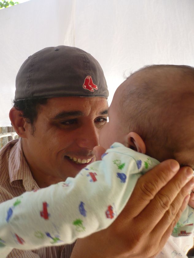 Altunaga with his son, who doesn't remember meeting his father.