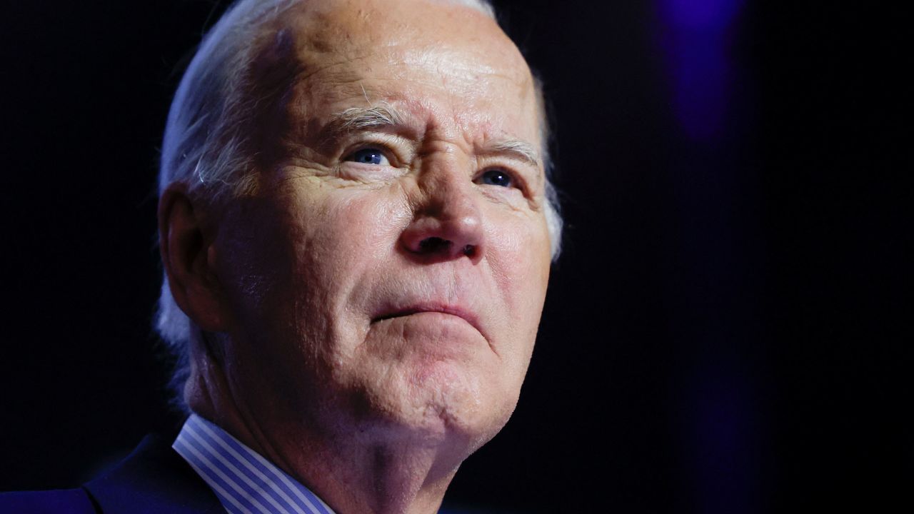 U.S. President Joe Biden looks on as he delivers remarks, during a campaign event focusing on abortion rights at the Hylton Performing Arts Center, in Manassas, Virginia, U.S., January 23, 2024. REUTERS/Evelyn Hockstein