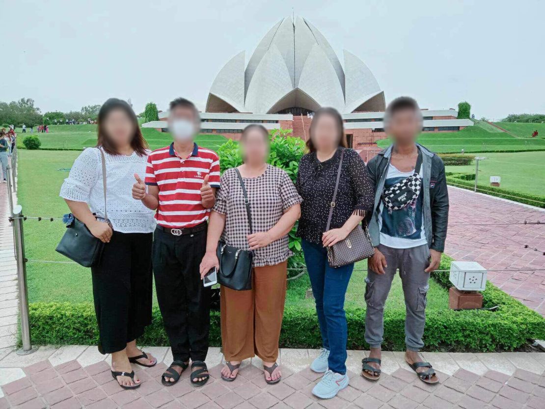 Maung Maung visits the famous White Lotus Temple in New Delhi, India with his recipient's family.