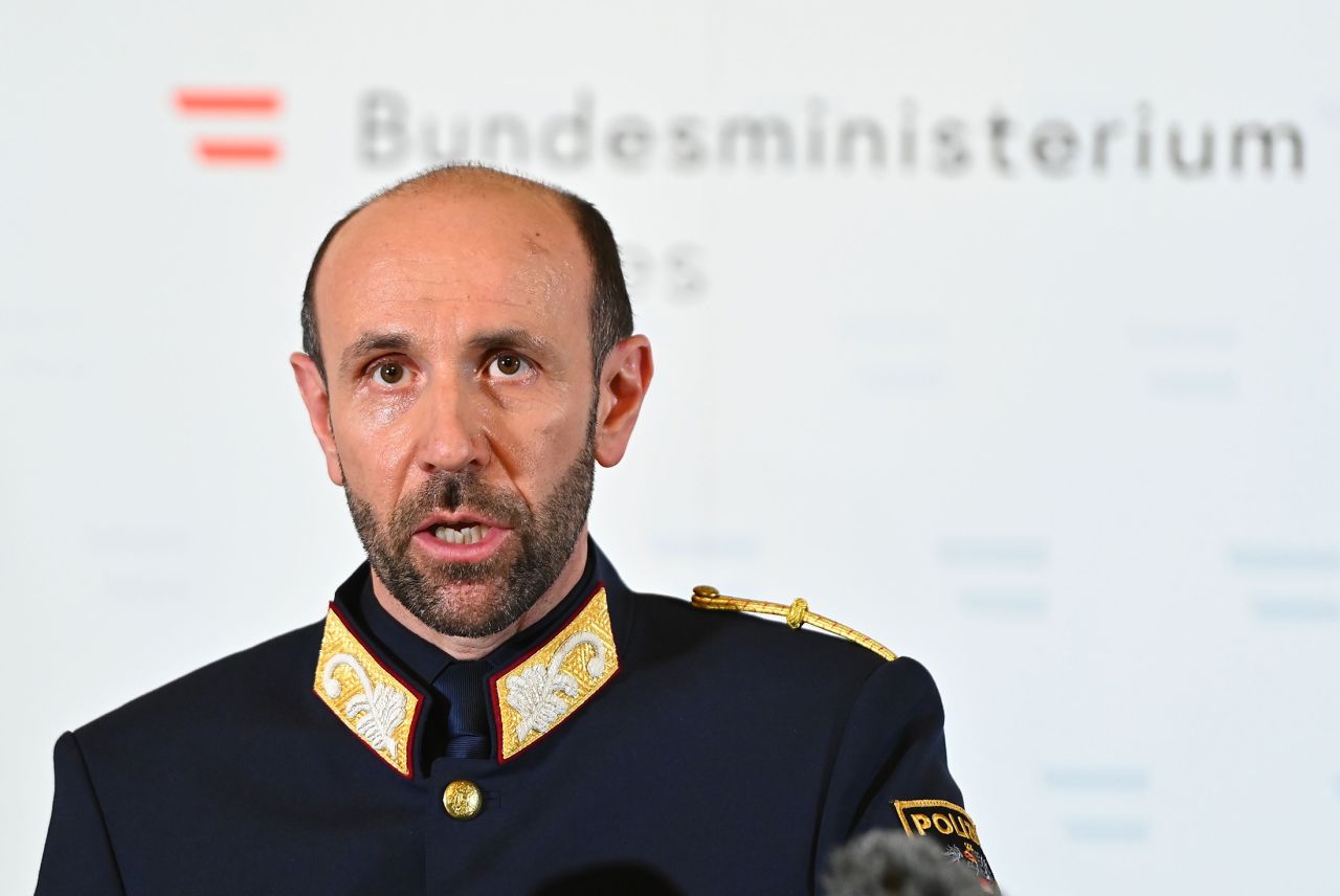The head of the Austrian Federal Police Franz Ruf speaks during a press conference on November 2. 