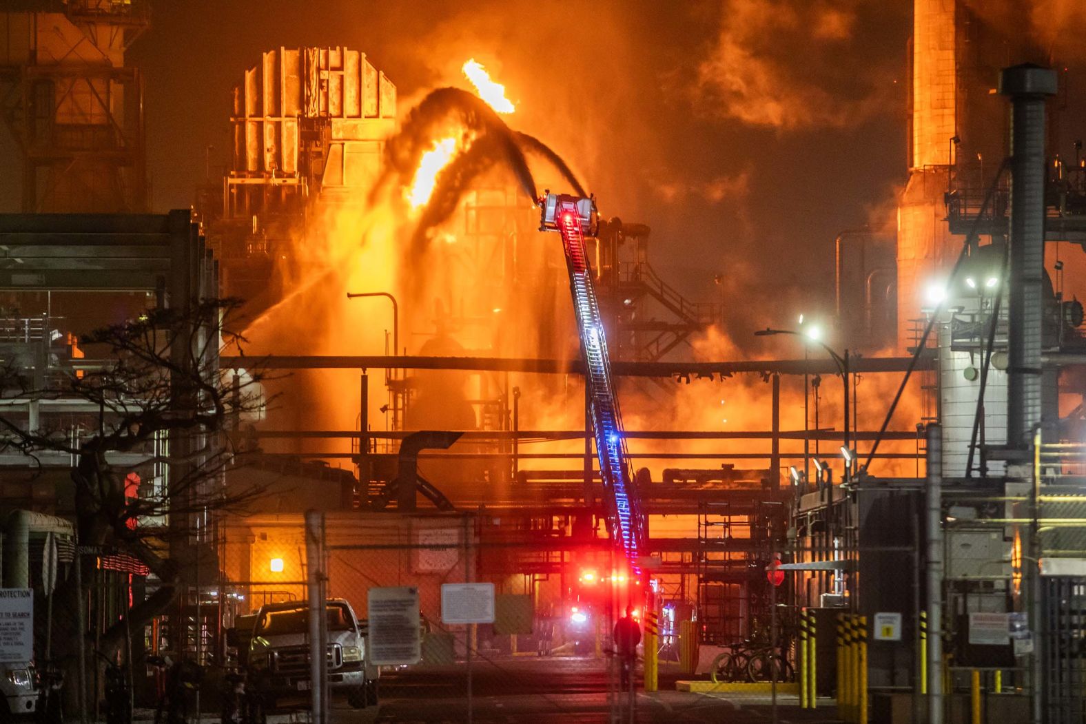A large fire burns at a Chevron oil refinery in El Segundo, California, on Friday, October 3. Fire crews were able to contain <a href="index.php?page=&url=https%3A%2F%2Fwww.cnn.com%2F2025%2F10%2F03%2Fus%2Frefinery-fire-los-angeles-hnk">the blaze</a>. There were no injuries or immediate hazards to surrounding areas, El Segundo Fire Department Division Chief Casey Snow told CNN.