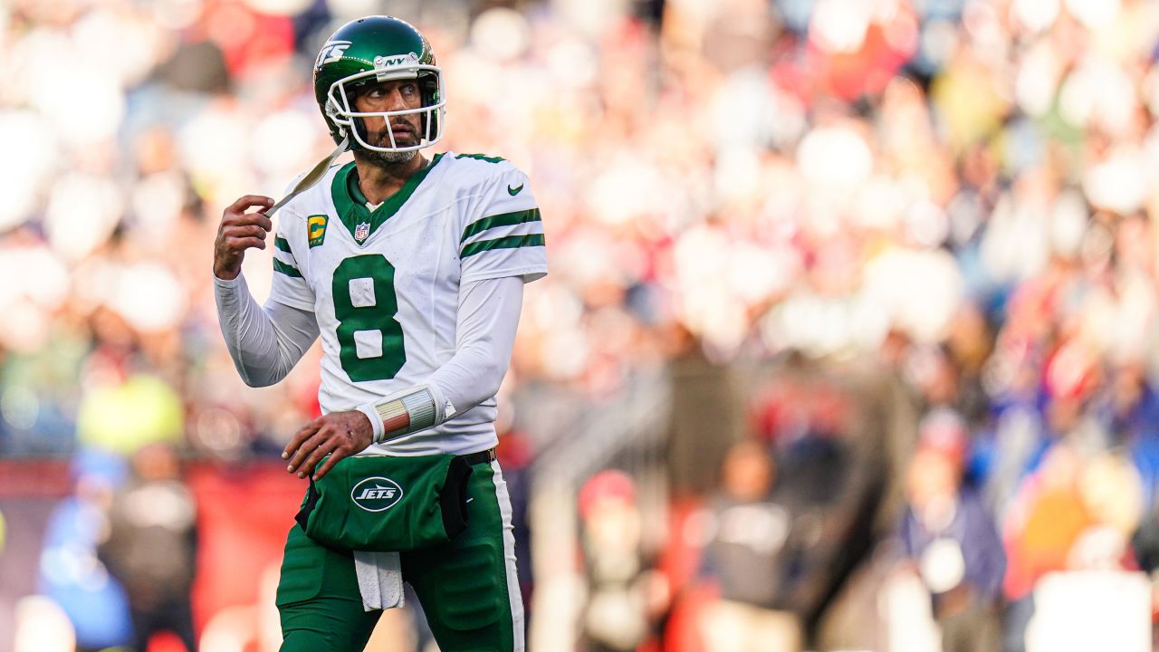 Aaron Rodgers and the New York Jets are 2-6 so far this season.