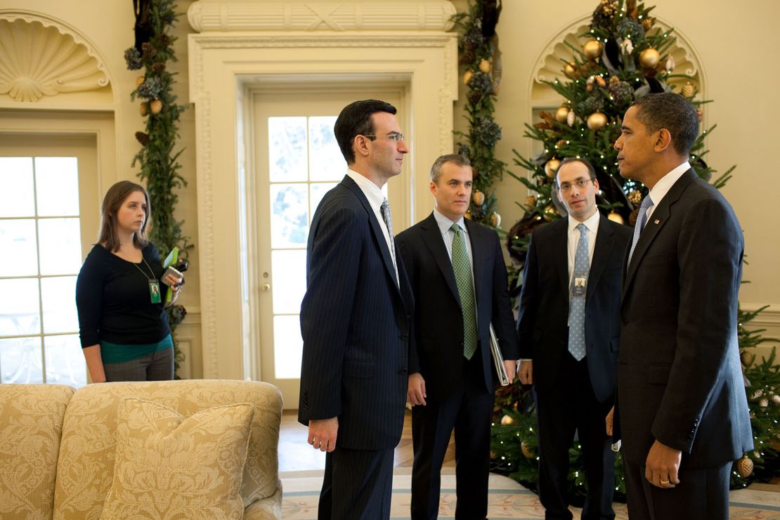 Kenneth Baer (second from right), a senior advisor at the Office of Management and Budget, meets in the Oval Office with President Barack Obama, OMB Director Peter Orszag and others on Dec. 21, 2009.