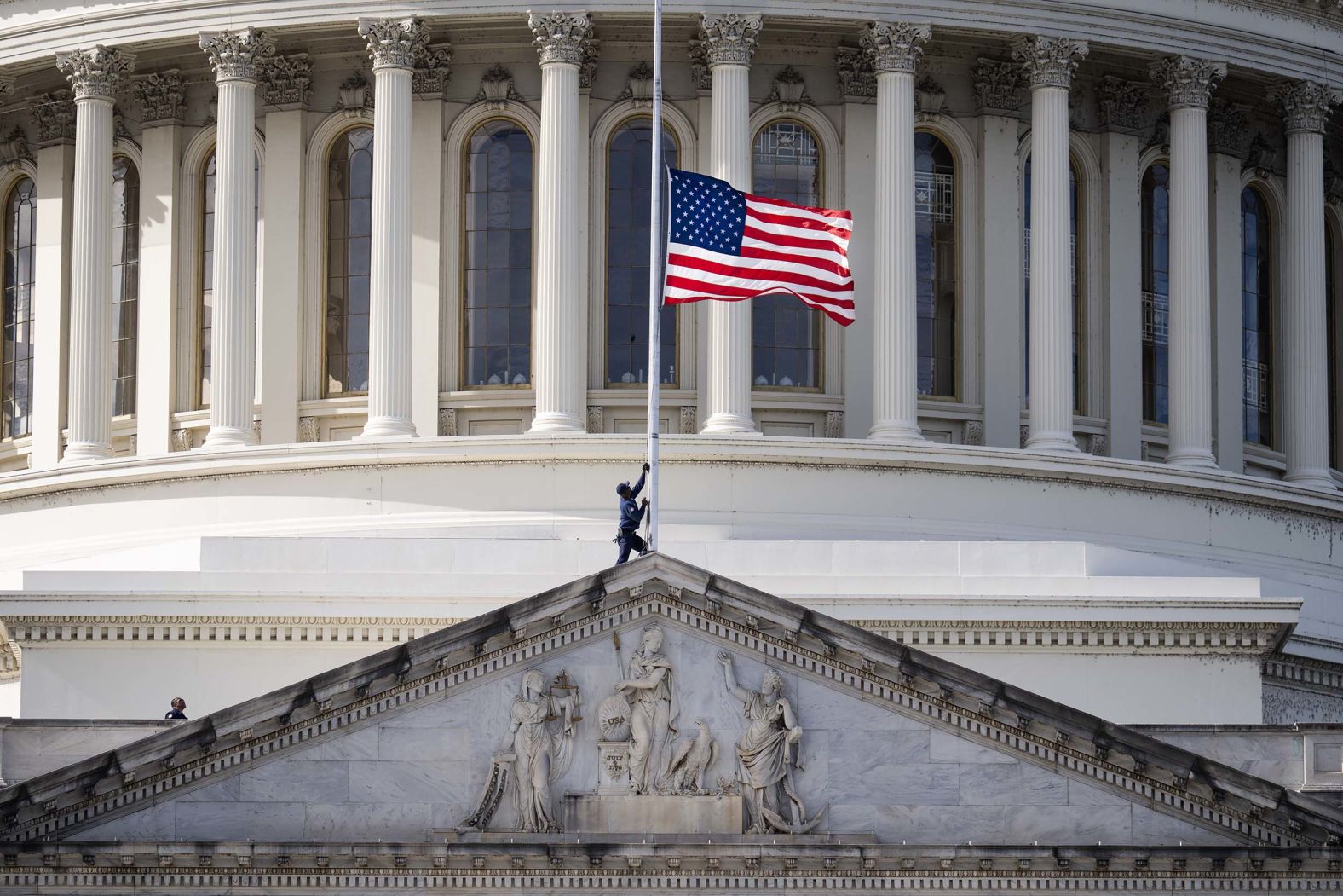 A worker lowers the American flag to half-staff at the US Capitol on Tuesday, November 4. <a href="index.php?page=&url=https%3A%2F%2Fwww.cnn.com%2F2025%2F11%2F04%2Fpolitics%2Fgallery%2Fvice-president-dick-cheney">Former Vice President Dick Cheney died Monday</a> at the age of 84.