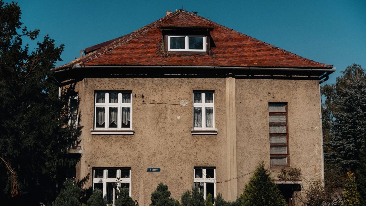 Auschwitz: The family home of Rudolf Höss depicted in the movie Zone of ...