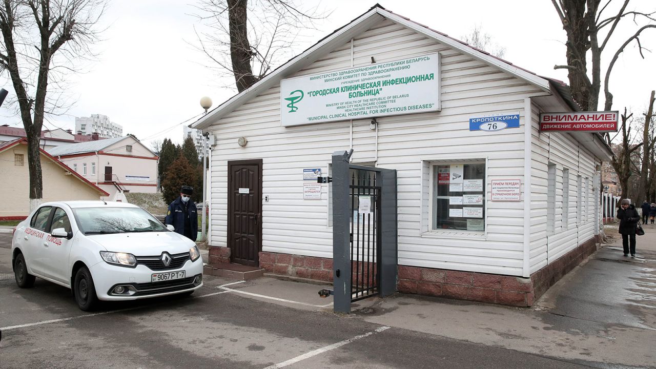 A car pulls into the entrance of the Minsk Clinical Hospital of Infectious Diseases in Minsk, Belarus on February 28. 