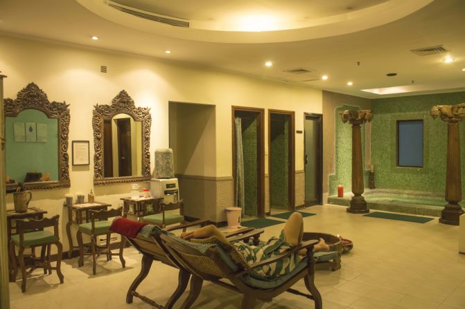 The resort also offers guests access to its Harmony Spa and Health Club, with staff specializing in a range of massage therapies.