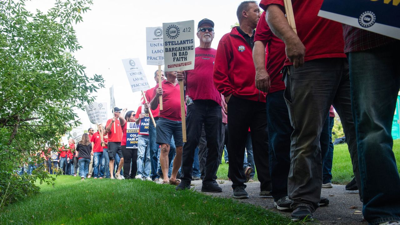 UAW members picket in front of Stellantis headquarters in Auburn Hills, Michigan, on Wednesday.