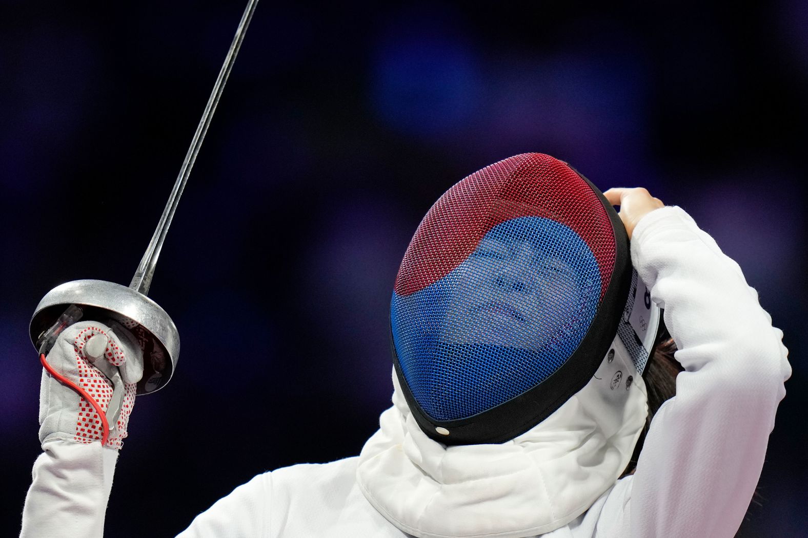 South Korea's Kim Sun-woo takes part in the fencing portion of the modern pentathlon on August 8.