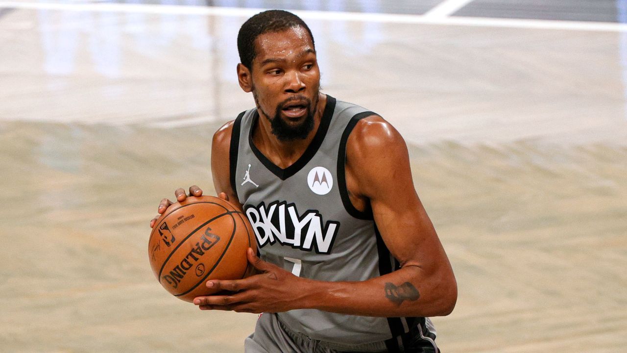 Kevin Durant dribbles during the second half against the Washington Wizards at the Barclays Center, Brooklyn on January 3.