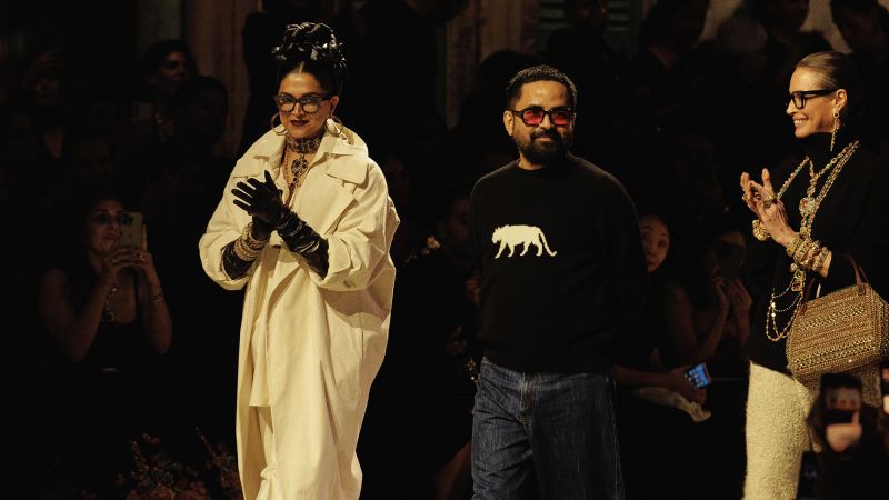 Deepika Padukone, Christy Turlington walk glitzy Sabyasachi fashion show in Mumbai