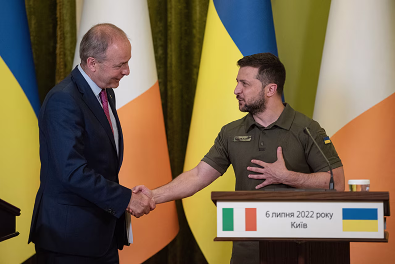 Ukrainian President Volodymyr Zelensky (R) at a press conference with Irish Prime Minister Micheál Martin today in Kyiv.