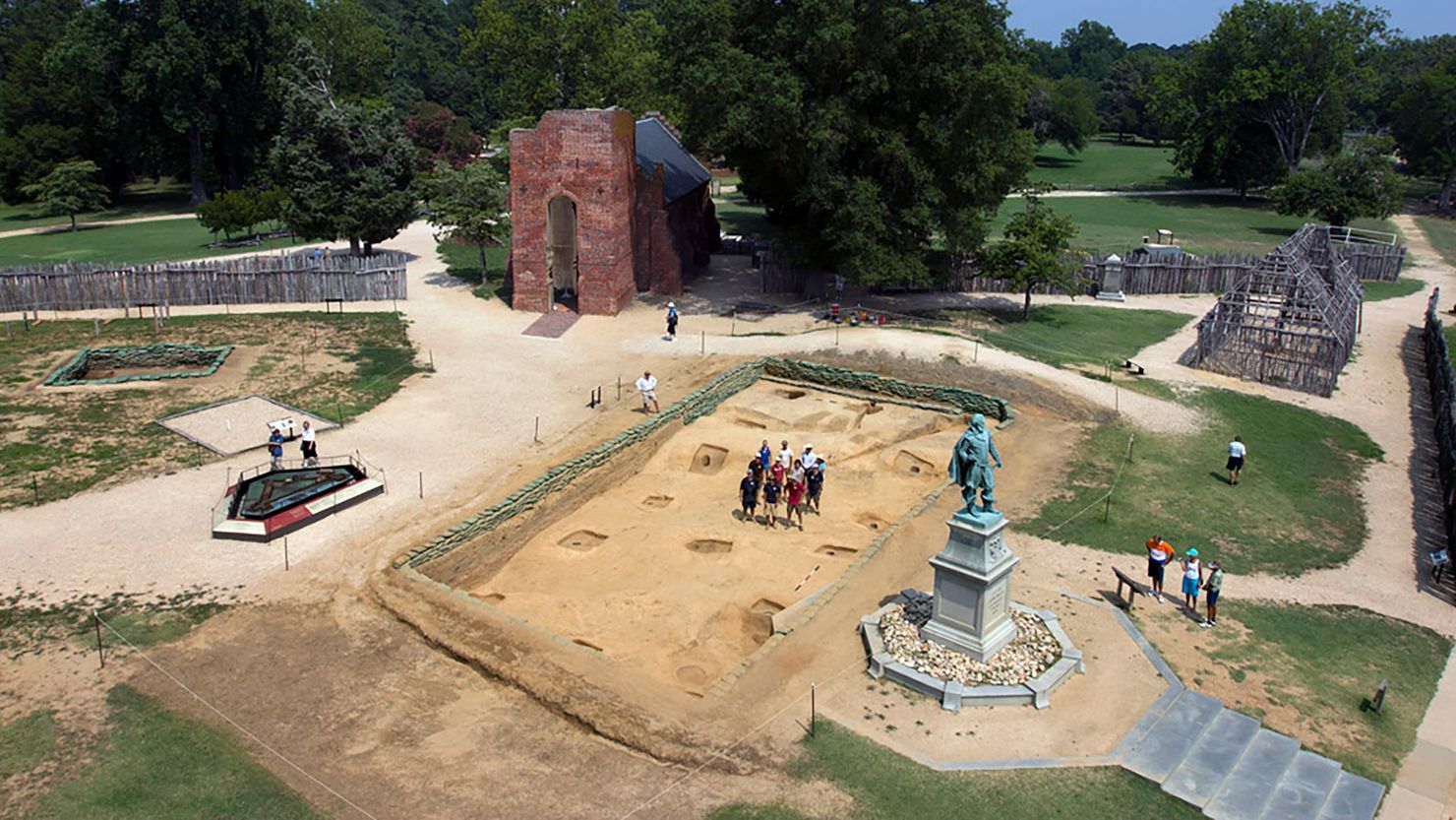 DNA analysis of human remains found at the site of a church built in 1608 in the colonial settlement of Jamestown, Virginia, suggest the men are kinsmen of the colony’s first governor, Thomas West.