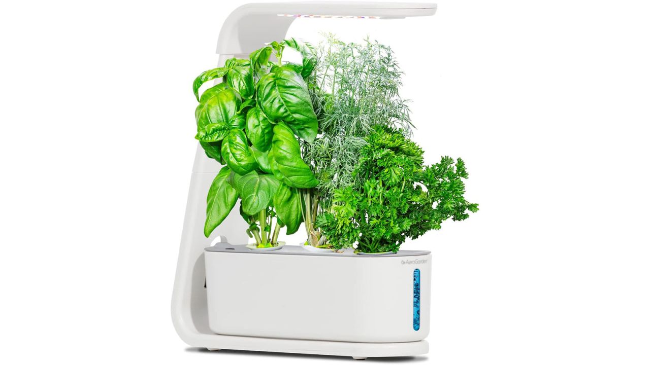Aerogarden Sprout hydroponic gardening kit